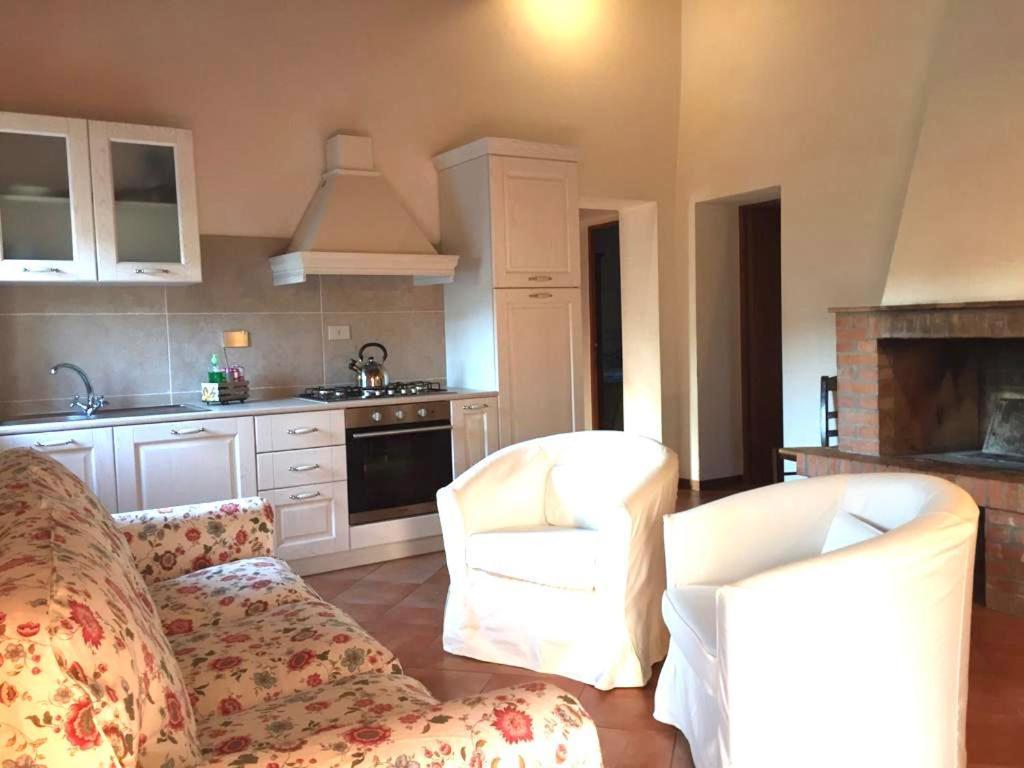 Agriturismo Il Canneto Casole dʼElsa Eksteriør bilde