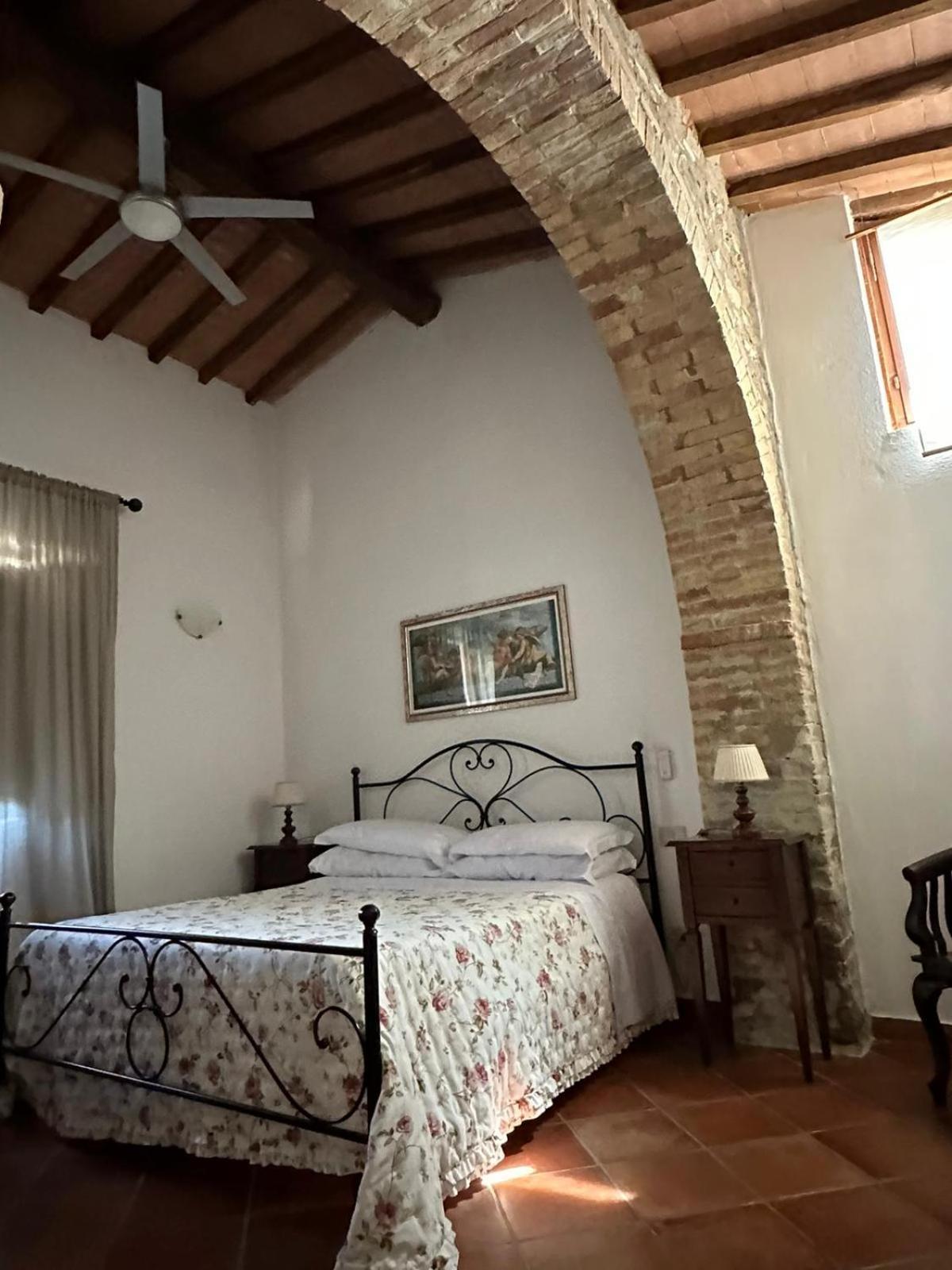 Agriturismo Il Canneto Casole dʼElsa Eksteriør bilde